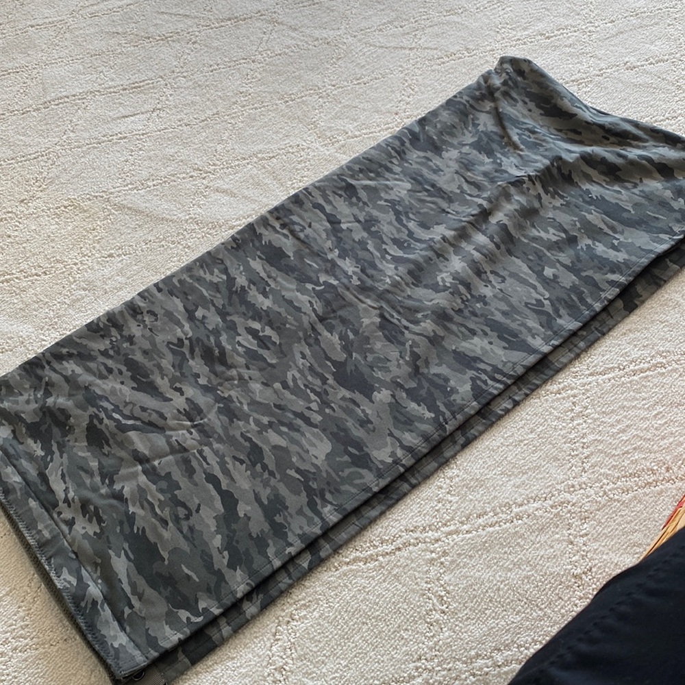 Lululemon vinyasa scarf